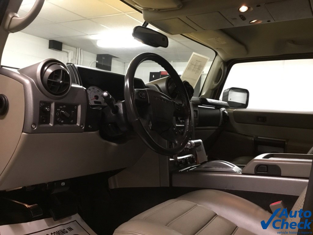 Used 2003 HUMMER H2 w/ Preferred Equipment Group AWD/4WD image 26