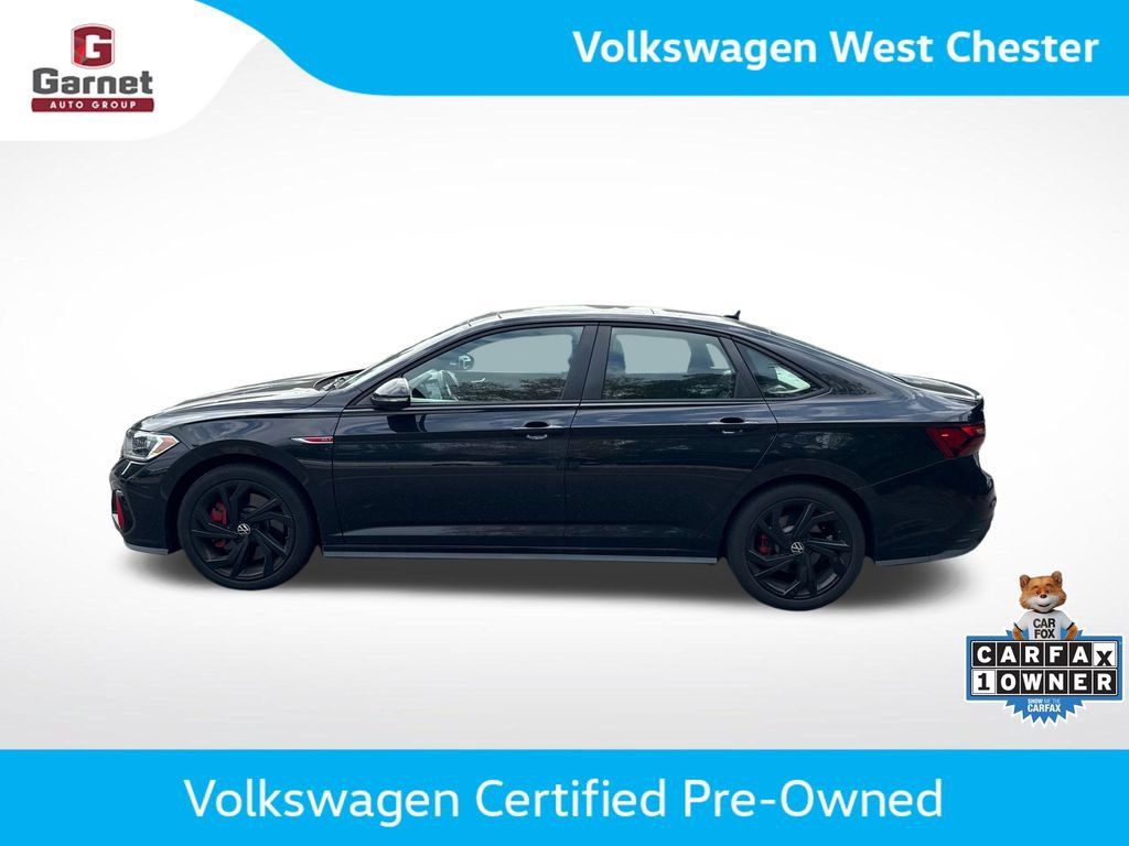 Used 2023 Volkswagen Jetta GLI Autobahn FWD image 2