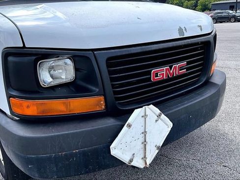 Used 2012 GMC Savana 2500 RWD image 18
