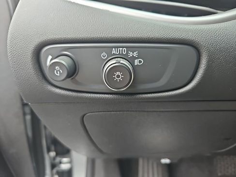 Used 2025 Chevrolet Malibu LT image 29