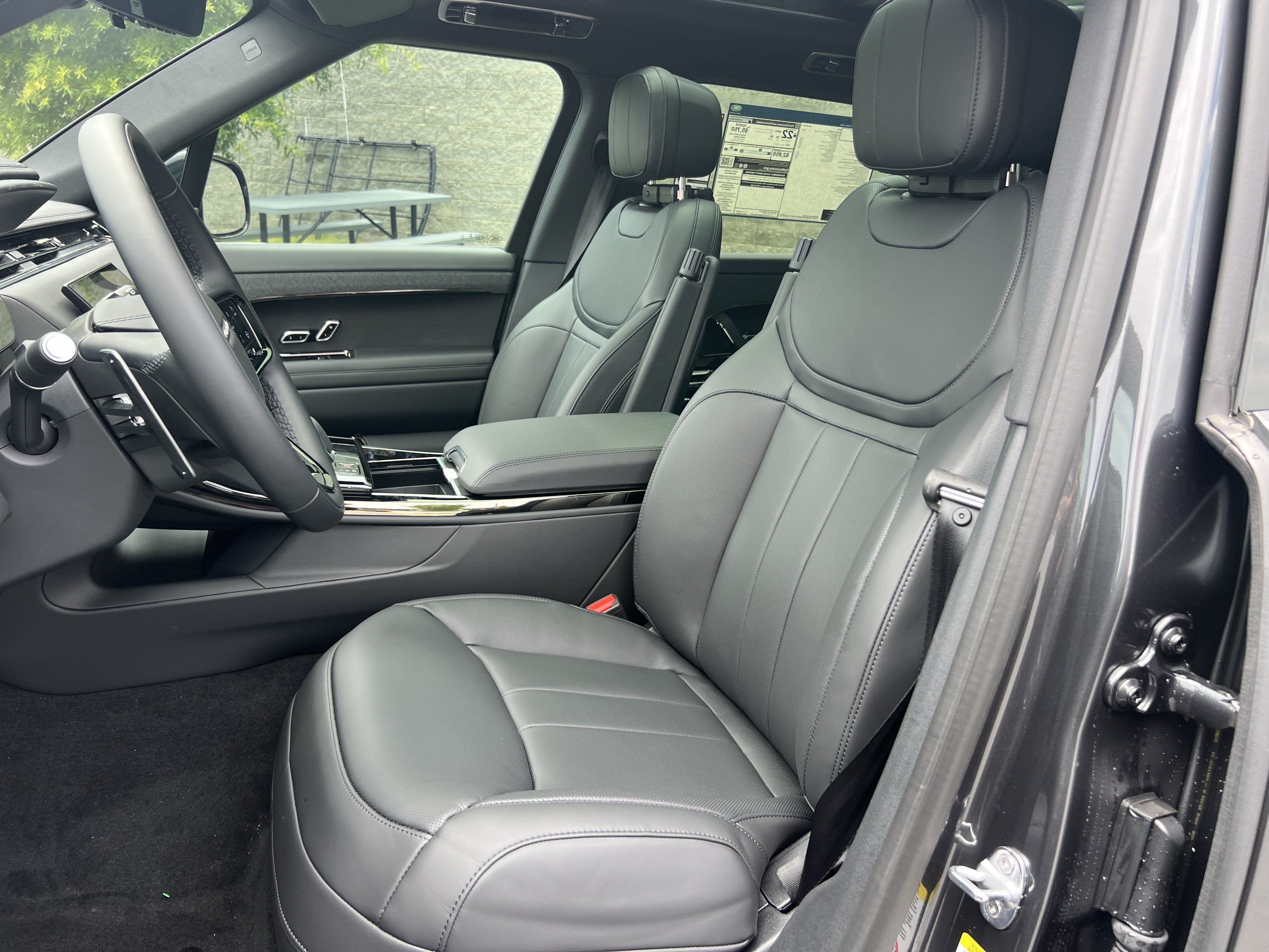 New 2026 Land Rover Range Rover Sport Dynamic SE AWD/4WD image 16