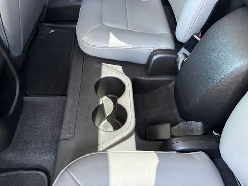 Used 2019 Chevrolet Colorado W/T w/ WT Convenience Package RWD image 16