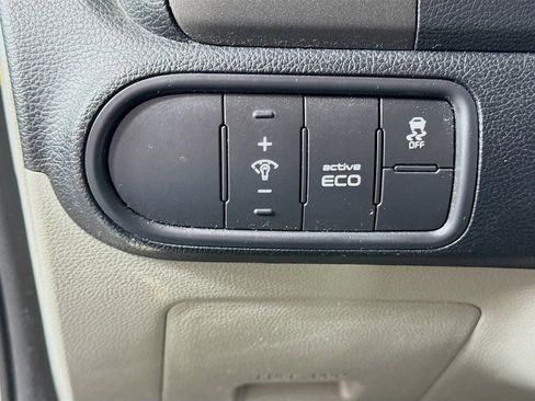 Used 2016 Kia Forte LX FWD image 13