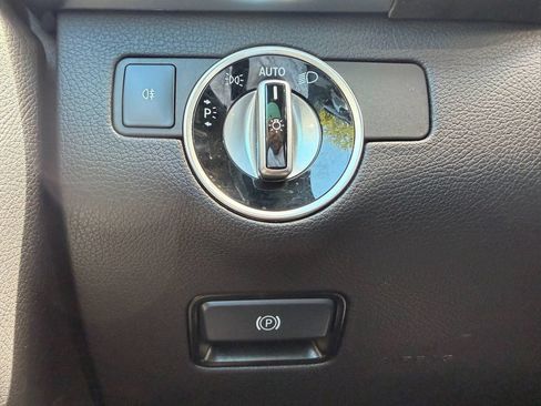 Used 2018 Mercedes-Benz GLE 350 4MATIC image 12