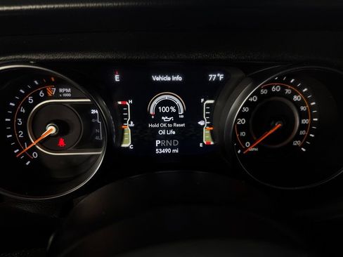 Used 2021 Jeep Wrangler Unlimited Sahara AWD/4WD image 15