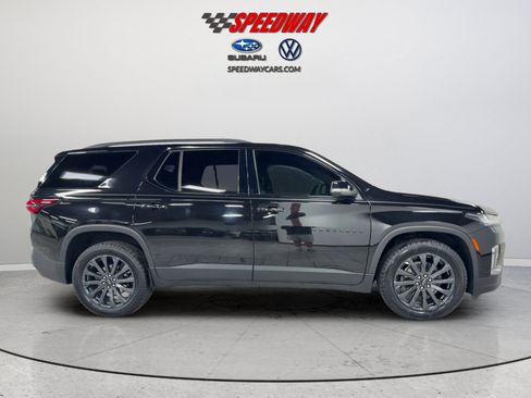 Used 2023 Chevrolet Traverse RS FWD image 4