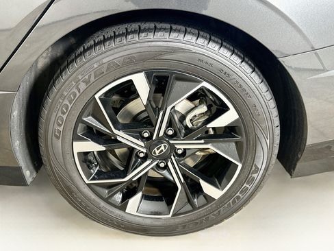 Used 2025 Hyundai Sonata SEL FWD image 11