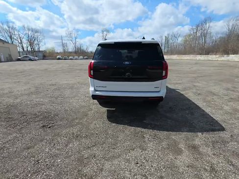 Used 2025 Ford Expedition Max Platinum w/ Stealth Appearance Package AWD/4WD image 5