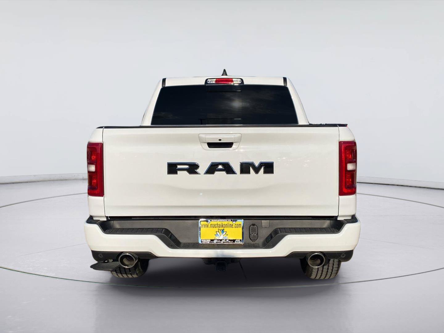 Used 2026 RAM 1500 Laramie w/ Bed Utility Group AWD/4WD image 4