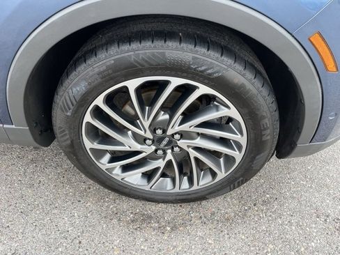 Used 2019 Lincoln Nautilus Reserve image 15