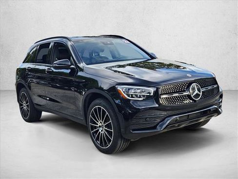Used 2022 Mercedes-Benz GLC 300 image 3