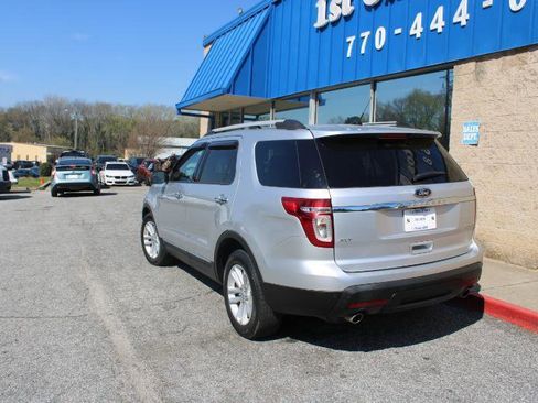 Used 2013 Ford Explorer XLT image 4
