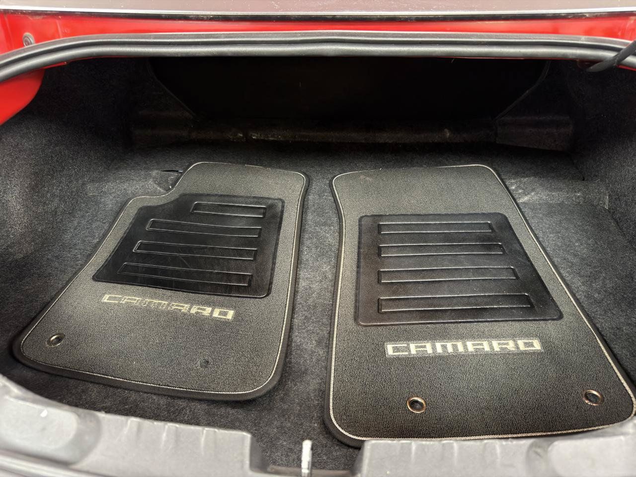 Used 2015 Chevrolet Camaro LT RWD image 32