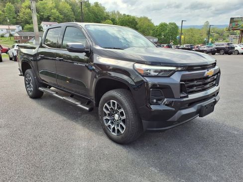 Certified 2023 Chevrolet Colorado LT w/ LT Convenience Package III image 9
