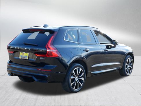 Used 2025 Volvo XC60 B5 Plus image 7