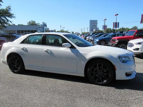 Certified 2023 Chrysler 300 Touring L w/ Popular Equipment Group RWD image 2