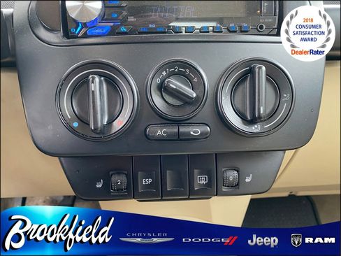 Used 2010 Volkswagen Beetle Coupe image 16