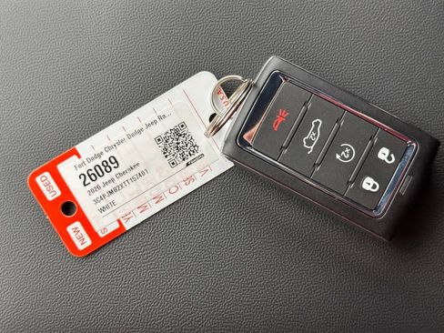 New 2026 Jeep Cherokee Limited image 36