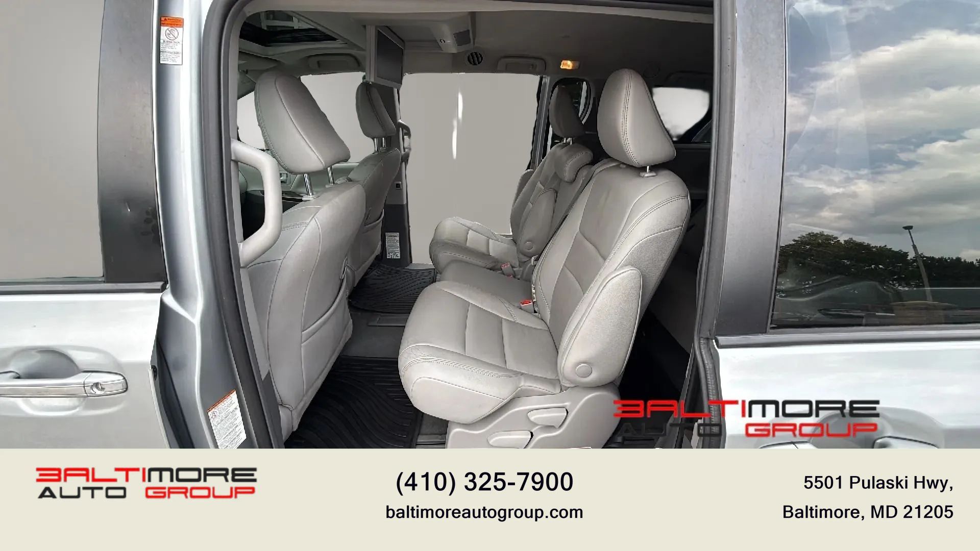 Used 2019 Toyota Sienna XLE Premium FWD image 27