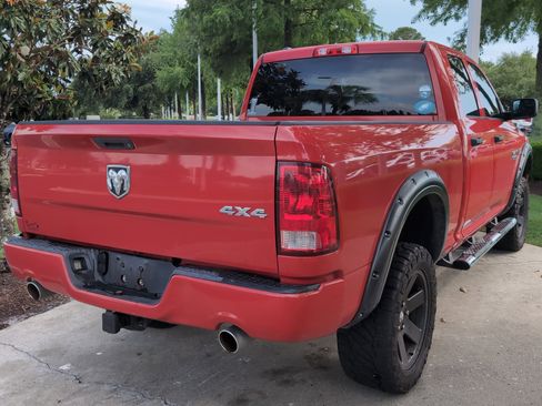 Used 2014 RAM 1500 Express AWD/4WD image 10
