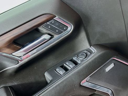 Certified 2024 GMC Sierra 1500 SLT w/ SLT Premium Plus Package image 17