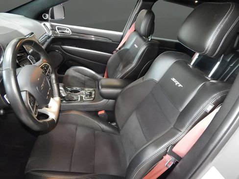 Used 2020 Jeep Grand Cherokee SRT AWD/4WD image 16