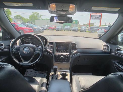 Used 2016 Jeep Grand Cherokee Limited AWD/4WD image 15