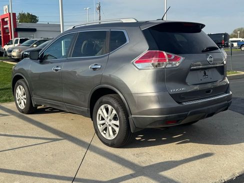 Used 2016 Nissan Rogue SV image 5