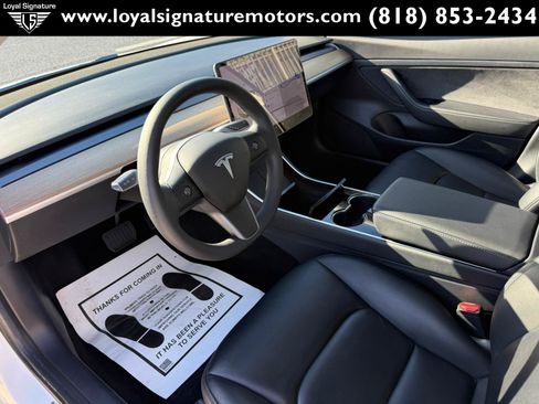 Used 2020 Tesla Model 3 Standard Range Plus RWD image 17