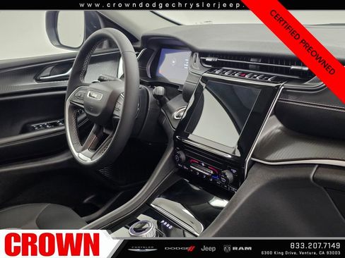 Certified 2023 Jeep Grand Cherokee Laredo image 10