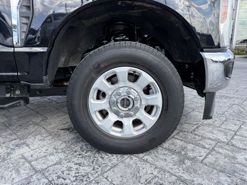 Used 2024 Ford F250 XLT image 9