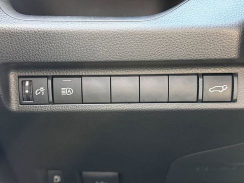 Used 2023 Toyota RAV4 XLE Premium image 22