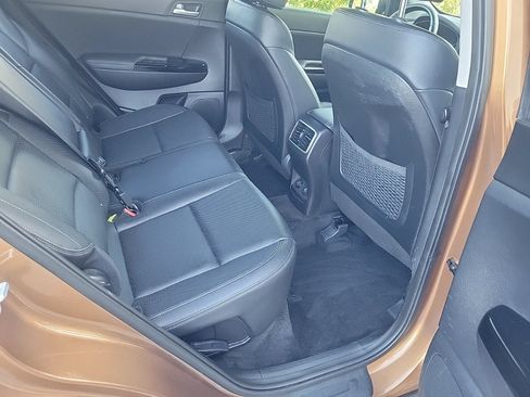 Used 2020 Kia Sportage EX w/ EX Technology Package FWD image 13