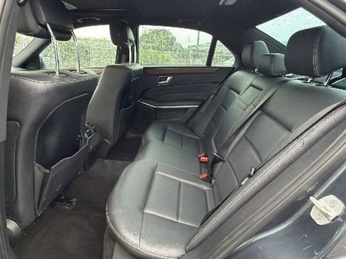 Used 2014 Mercedes-Benz E 350 Sedan image 34