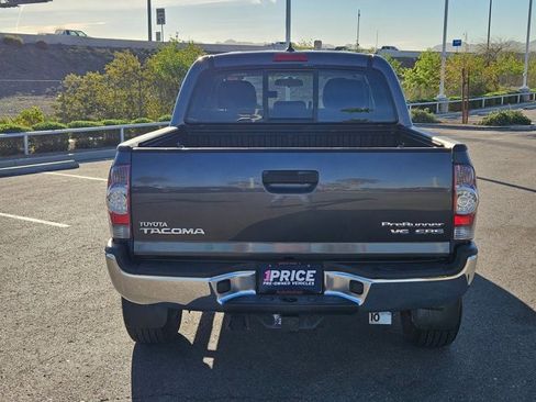 Used 2015 Toyota Tacoma PreRunner w/ SR5 Package image 6