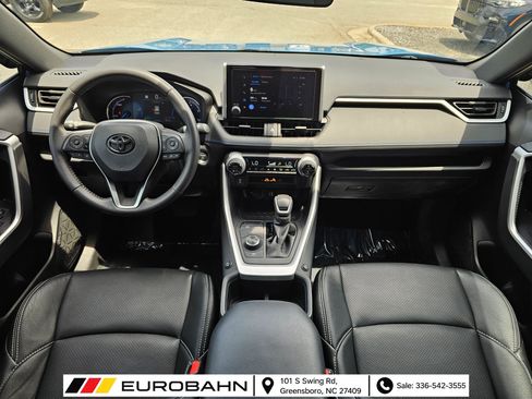 Used 2024 Toyota RAV4 SE AWD/4WD image 19