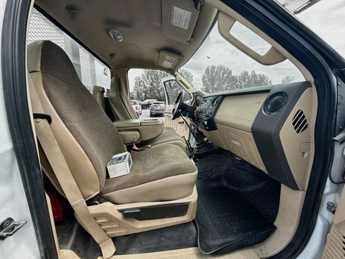Used 2008 Ford F550 4x4 Regular Cab Super Duty image 20