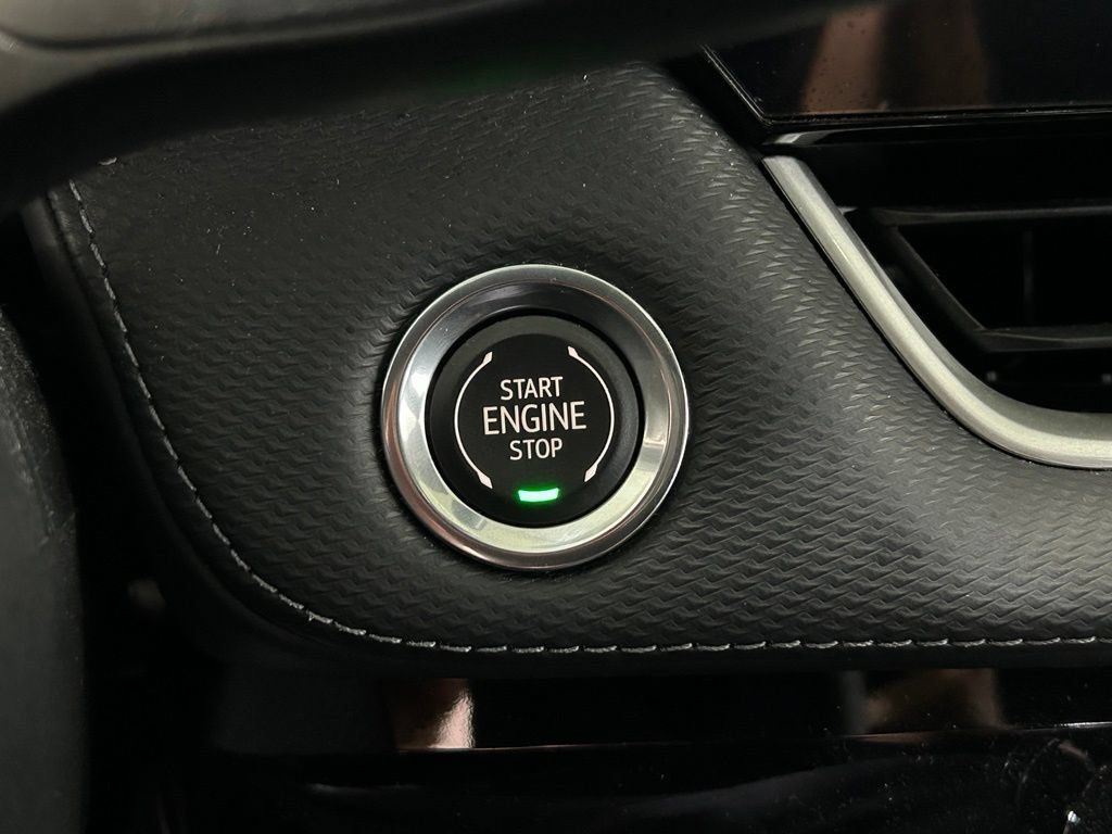 Used 2026 Chevrolet Equinox LT FWD image 23