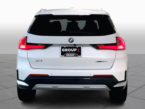 New 2026 BMW X1 xDrive28i w/ Technology Package AWD/4WD image 4