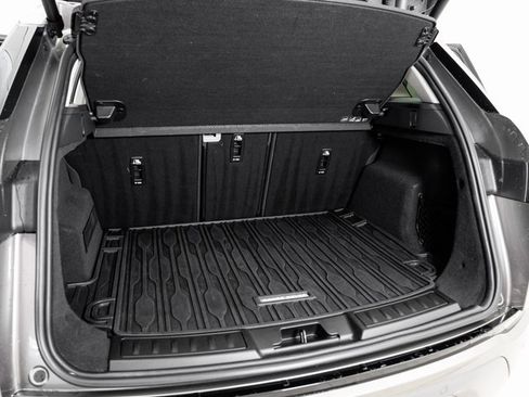 Used 2023 Land Rover Range Rover Evoque SE image 23