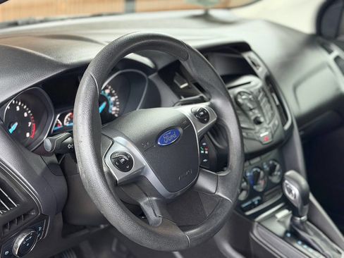 Used 2013 Ford Focus S FWD image 6