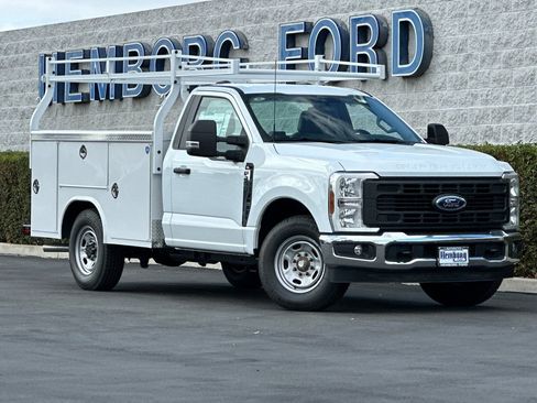 New 2026 Ford F250 XL w/ XL Chrome Package image 1