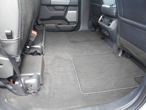 Used 2025 Ford F150 Lariat w/ Tow/Haul Package AWD/4WD image 8