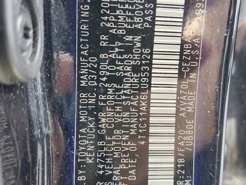 Used 2020 Toyota Camry LE image 31