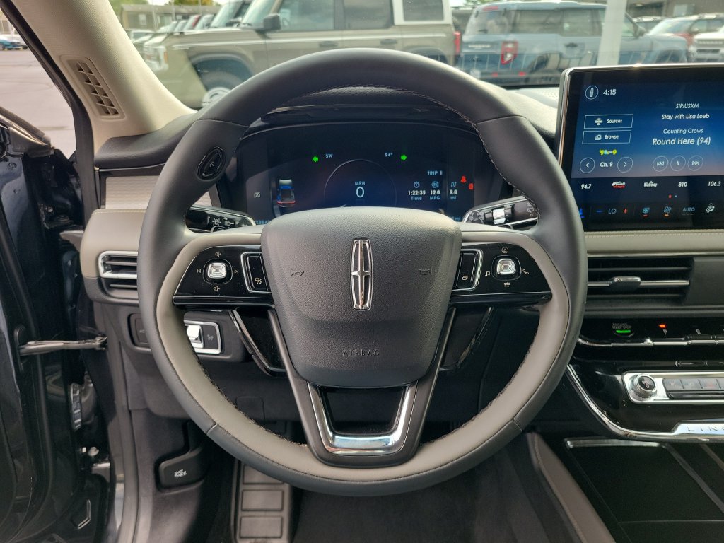 Certified 2023 Lincoln Corsair AWD w/ Equipment Group 101A image 23