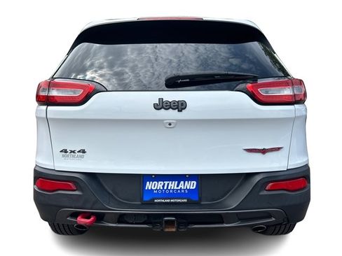Used 2014 Jeep Cherokee Trailhawk w/ Comfort/Convenience Group AWD/4WD image 14