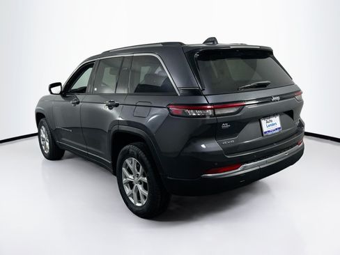 Used 2023 Jeep Grand Cherokee Limited w/ Trailer Tow Prep Group (B) AWD/4WD image 7