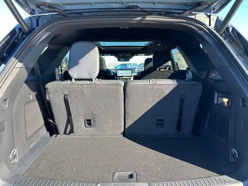 New 2026 Ford Explorer ST-Line w/ ST-Line Street Pack AWD/4WD image 9