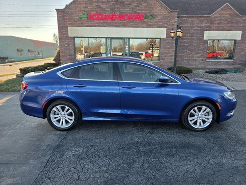 Used 2015 Chrysler 200 Limited image 5