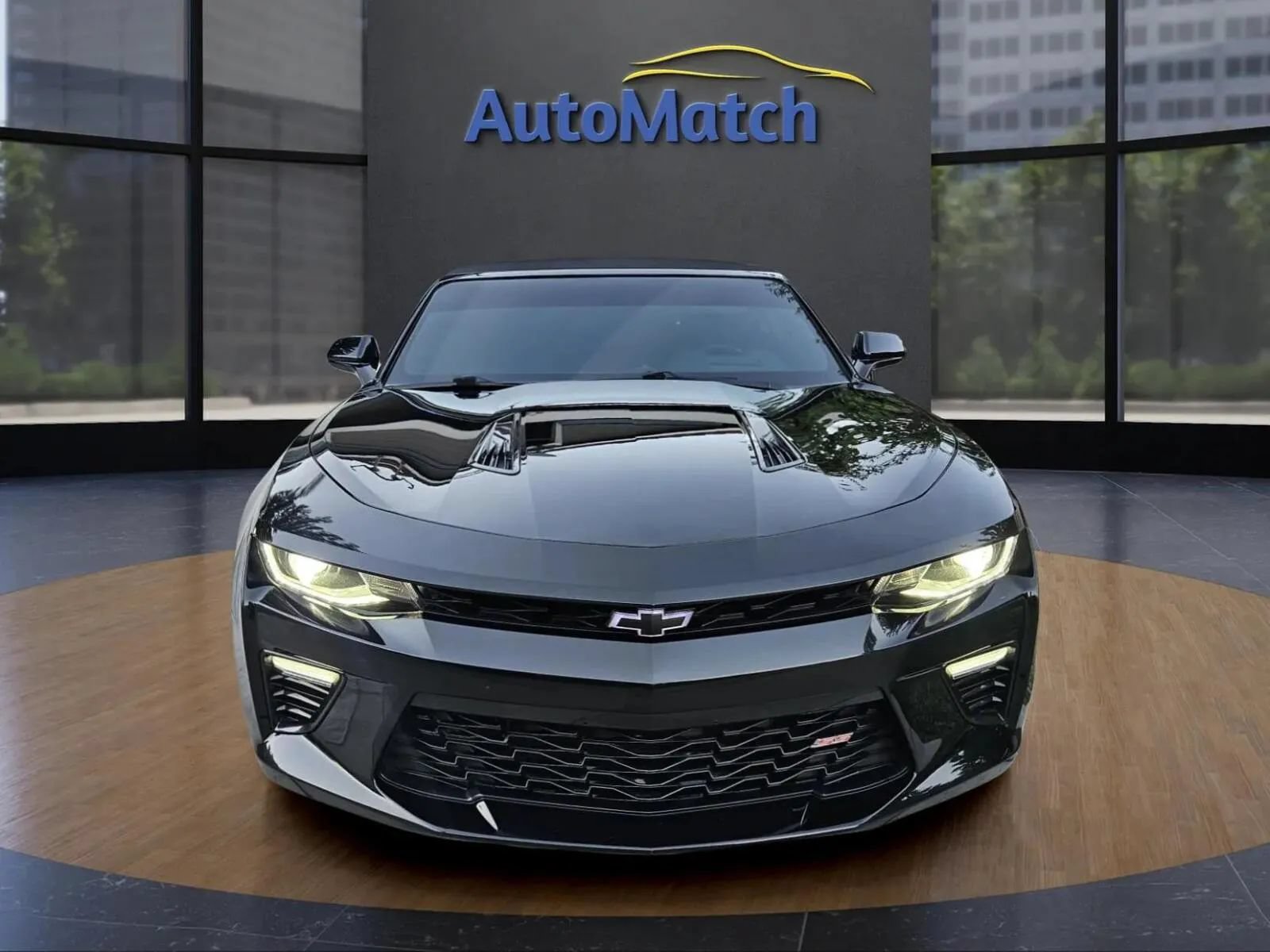 Used 2017 Chevrolet Camaro SS RWD image 2